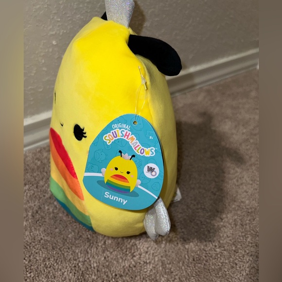 New Sunny the Bee Pride Collection Squishmallows - Picture 7 of 10